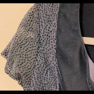 Dolan Anthropologie textured top gray Sz M